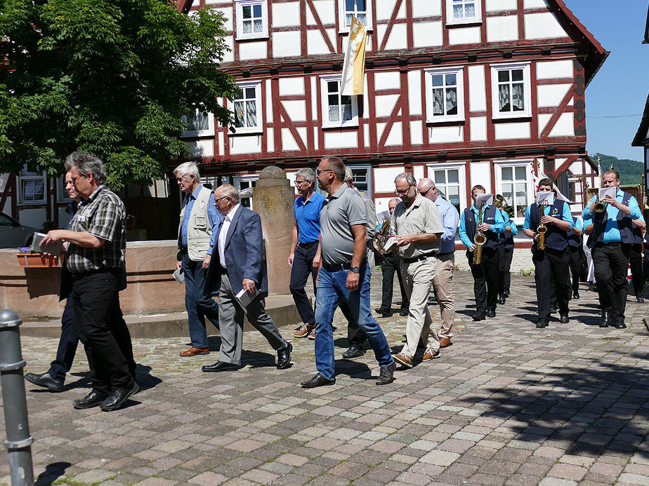 Festgottesdienst zum Kirchweihtag (Foto: Karl-Franz Thiede)